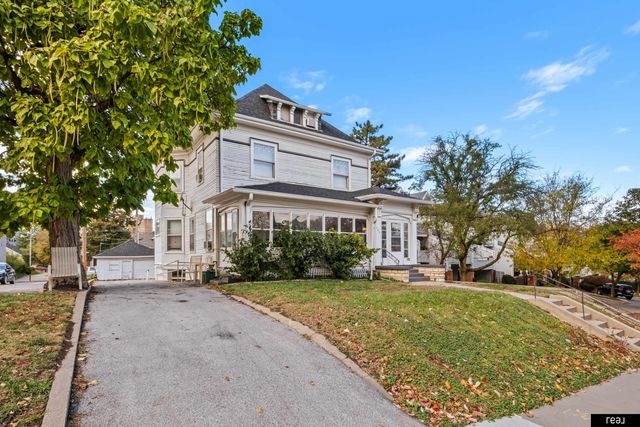 204 S 37th Street, Omaha, NE 68131