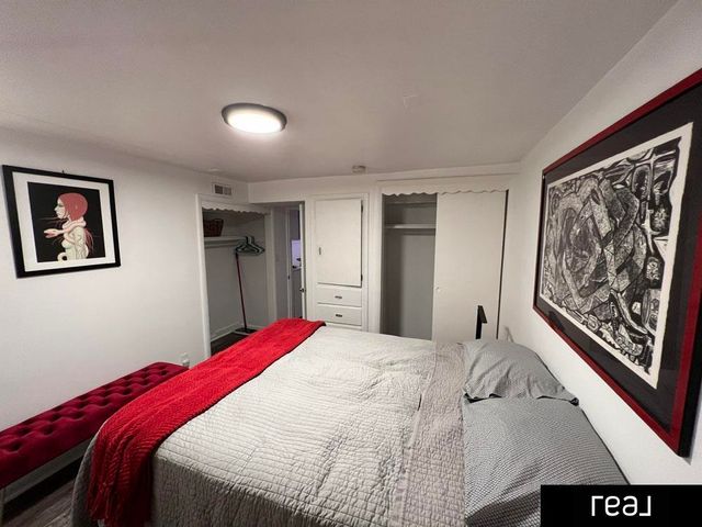 204 S 37th Street, Omaha, NE 68131