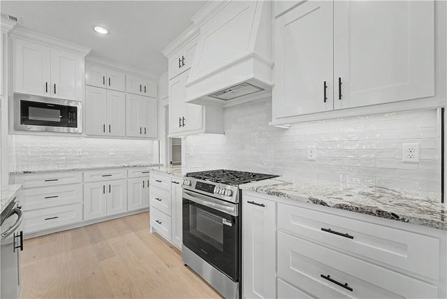 6603 Crabapple Street, Bentonville, AR 72713