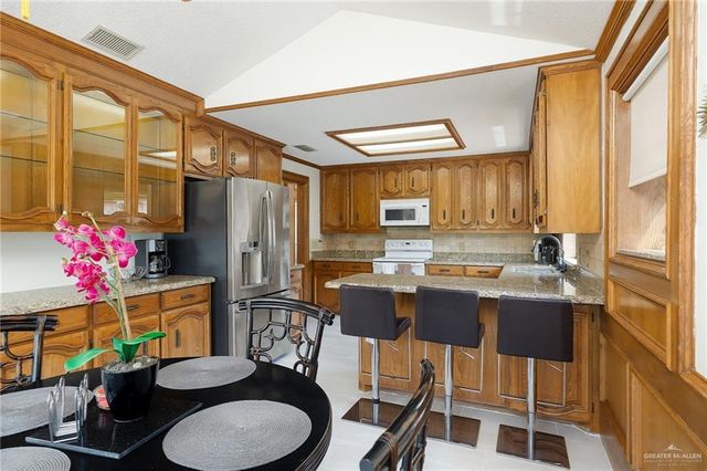 812 Rio Grande Drive, Mission, TX 78572