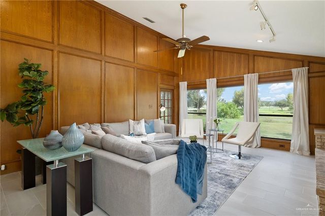 812 Rio Grande Drive, Mission, TX 78572