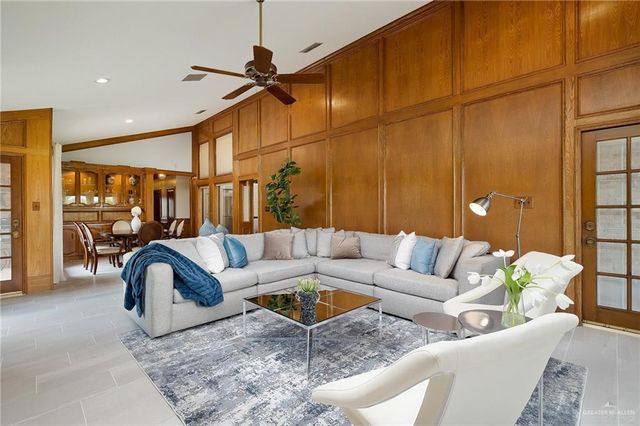 812 Rio Grande Drive, Mission, TX 78572