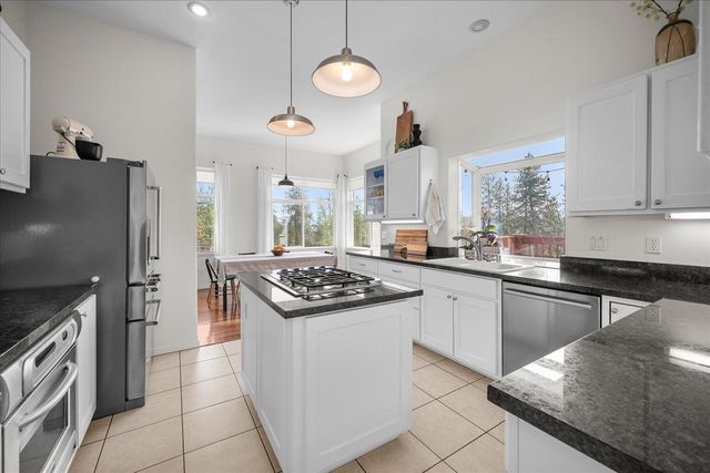 6210 E Lincoln Ln, Spokane, WA 99217