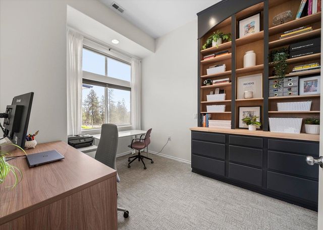 6210 E Lincoln Ln, Spokane, WA 99217