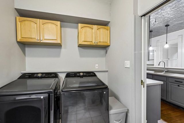 624 S Garfield Avenue, Janesville, WI 53545