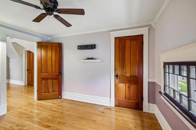 624 S Garfield Avenue, Janesville, WI 53545