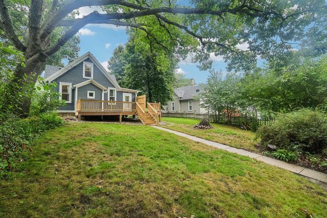 624 S Garfield Avenue, Janesville, WI 53545