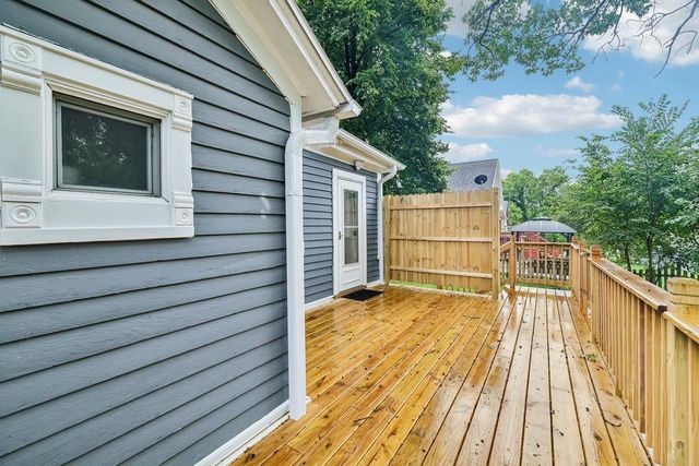 624 S Garfield Avenue, Janesville, WI 53545