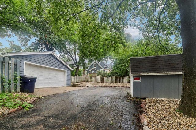 624 S Garfield Avenue, Janesville, WI 53545