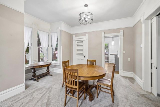 624 S Garfield Avenue, Janesville, WI 53545