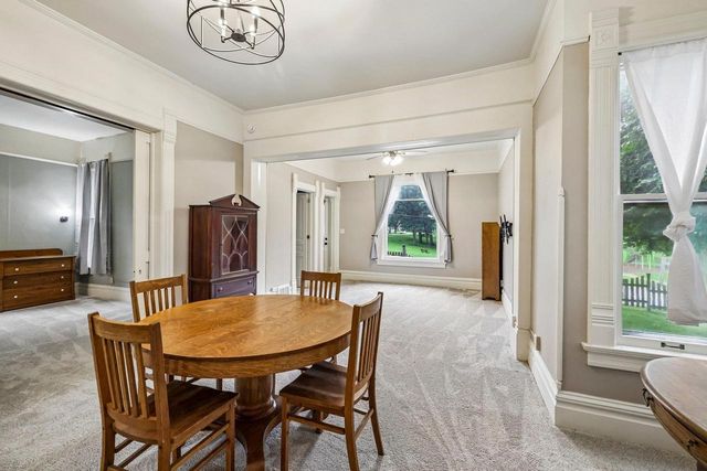 624 S Garfield Avenue, Janesville, WI 53545