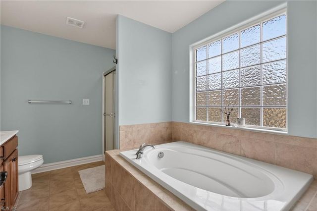 1304 Waycroft RCH, Chesapeake, VA 23320