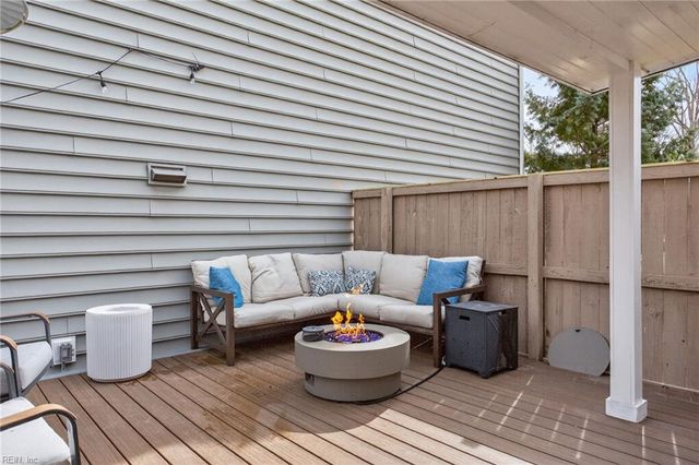 1304 Waycroft RCH, Chesapeake, VA 23320