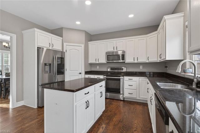 1304 Waycroft RCH, Chesapeake, VA 23320