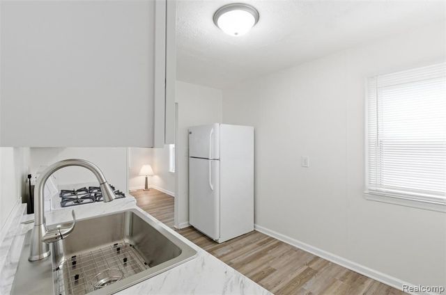 11310 Chalmers Avenue, Warren, MI 48089