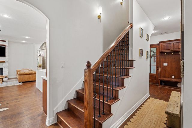 636 W Lake Drive, Livingston, TX 77351