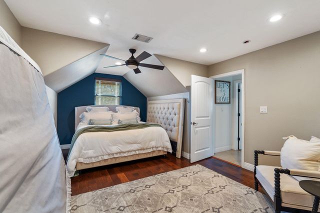 636 W Lake Drive, Livingston, TX 77351