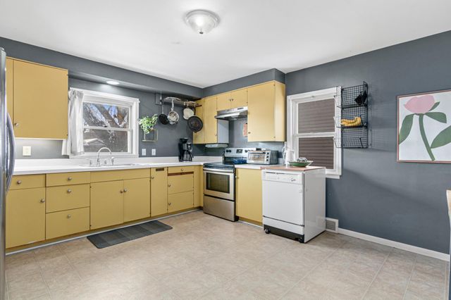 900 Scheffer Avenue, Saint Paul, MN 55102