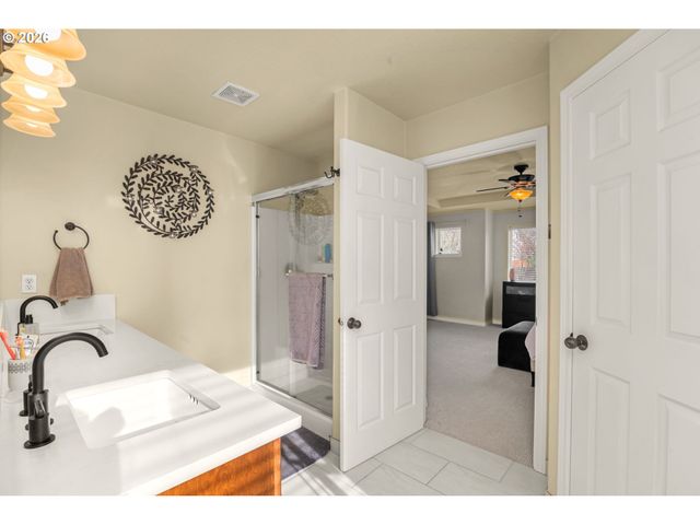 134 ARGYLE Ct, Newberg, OR 97132