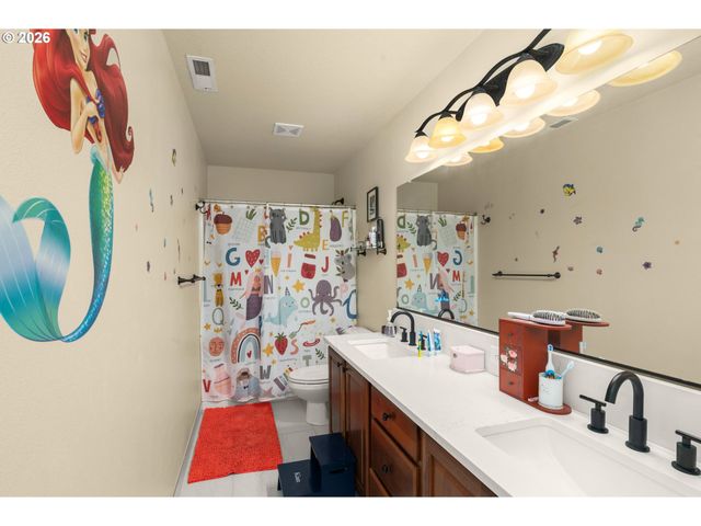 134 ARGYLE Ct, Newberg, OR 97132