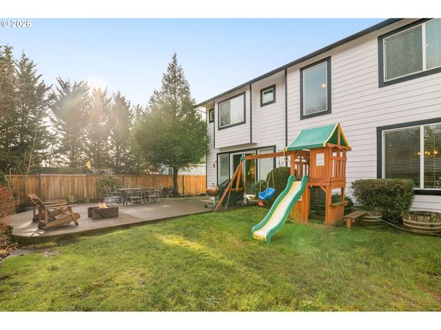 134 ARGYLE Ct, Newberg, OR 97132