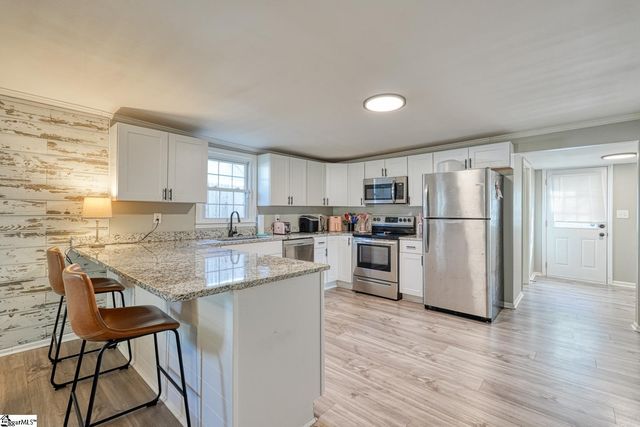 115 May Street, Easley, SC 29640