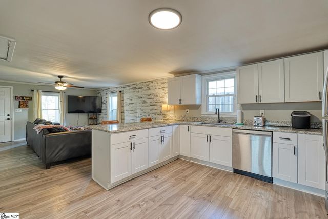 115 May Street, Easley, SC 29640