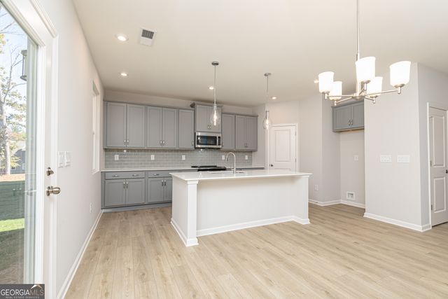 744 Coventry Cove Way, Acworth, GA 30102