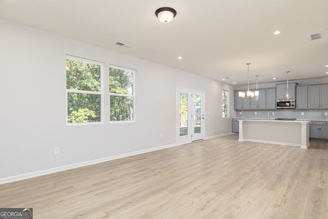 744 Coventry Cove Way, Acworth, GA 30102