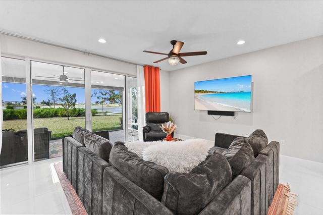 19624 Broad Shore Walk, Loxahatchee, FL 33470