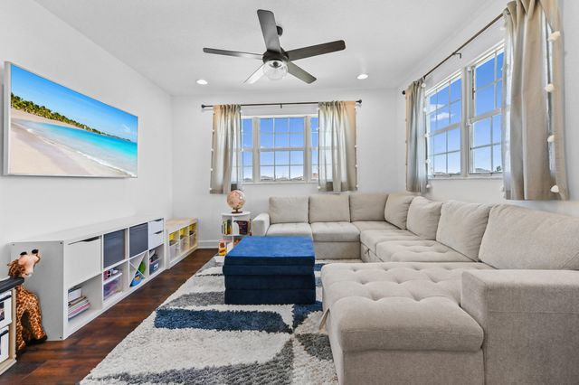 19624 Broad Shore Walk, Loxahatchee, FL 33470