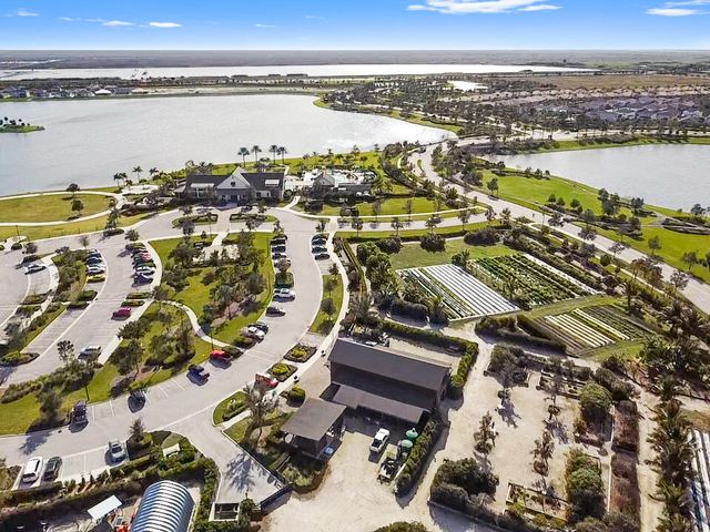 19624 Broad Shore Walk, Loxahatchee, FL 33470