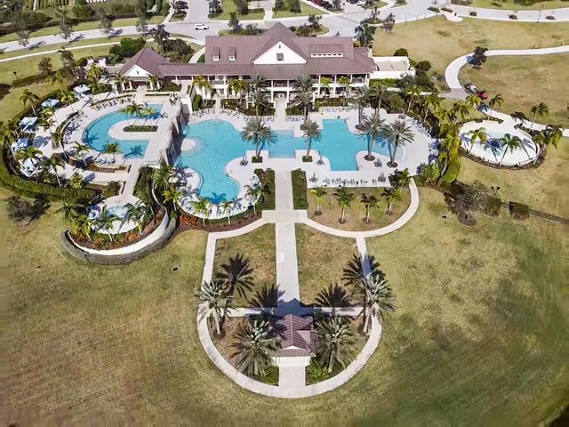 19624 Broad Shore Walk, Loxahatchee, FL 33470