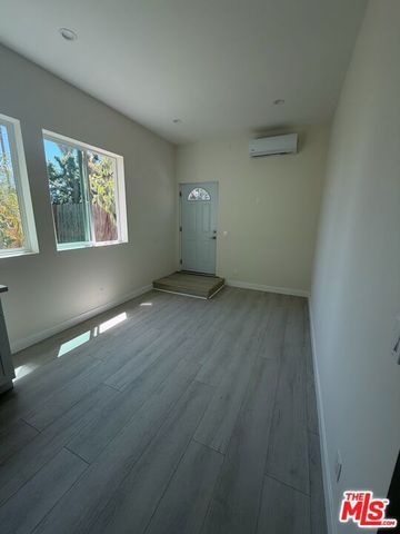 10399 Rubio Avenue, Granada Hills (los Angeles), CA 91344