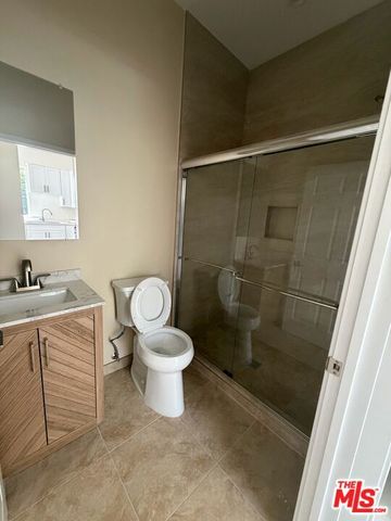 10399 Rubio Avenue, Granada Hills (los Angeles), CA 91344