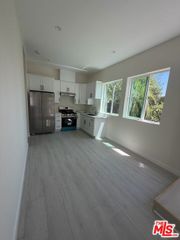 10399 Rubio Avenue, Granada Hills (los Angeles), CA 91344