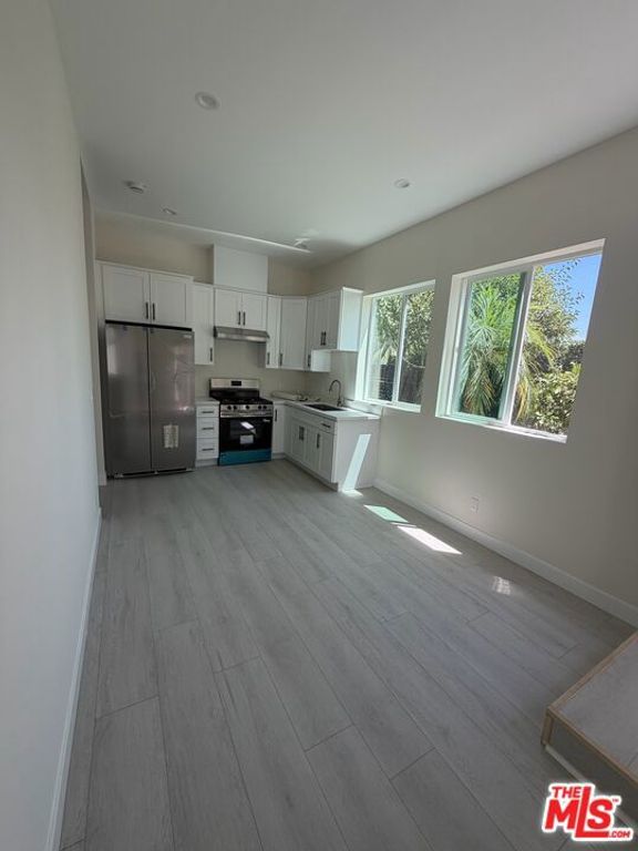 10399 Rubio Avenue, Granada Hills (los Angeles), CA 91344