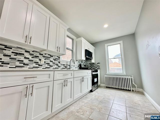8609 2nd Avenue, North Bergen, NJ 07047