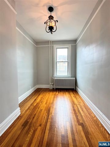 8609 2nd Avenue, North Bergen, NJ 07047