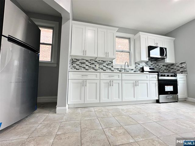 8609 2nd Avenue, North Bergen, NJ 07047