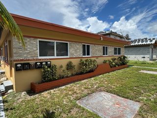 6318 Buchanan St 2, Hollywood, FL 33024
