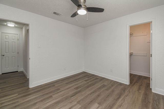 16818 Carrack Turn Drive, Friendswood, TX 77546