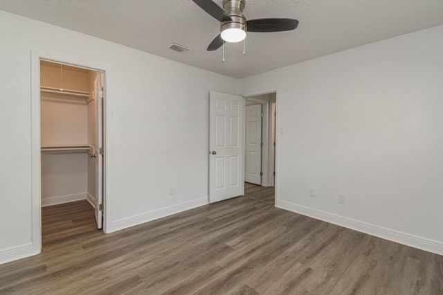 16818 Carrack Turn Drive, Friendswood, TX 77546