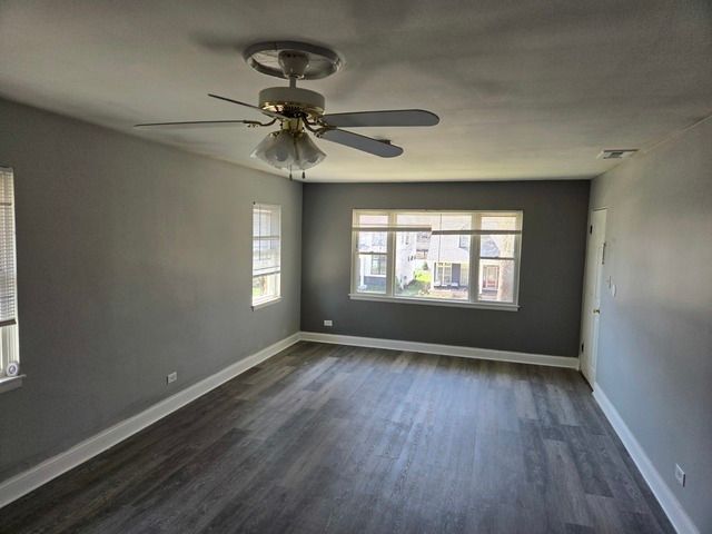 722 N Center Street, Naperville, IL 60563