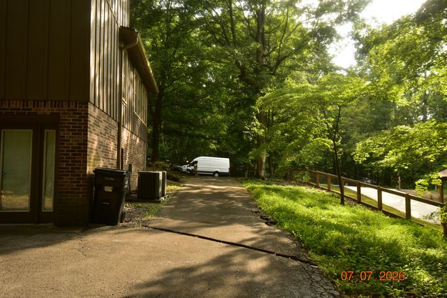 2869 Stacy Ln, Clarksville, TN 37043