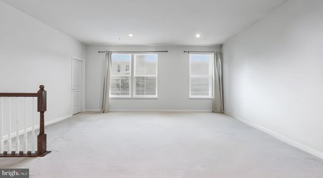 10010 DORSEY LN, Lanham, MD 20706