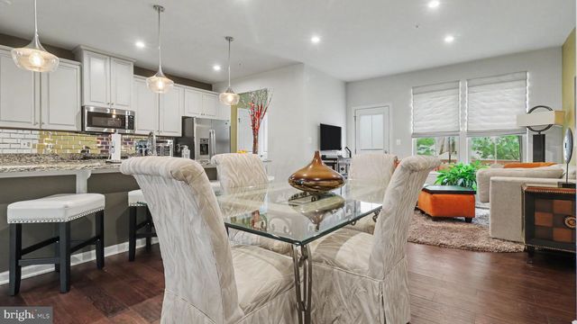 10010 DORSEY LN, Lanham, MD 20706