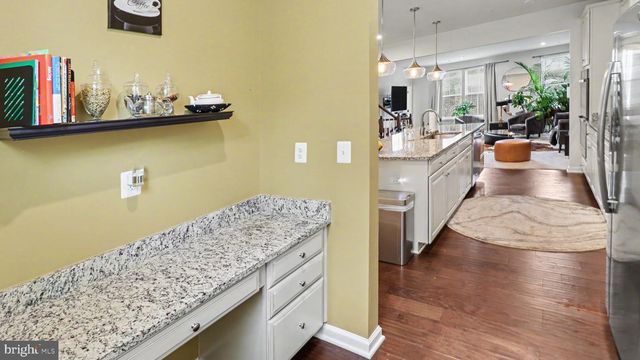 10010 DORSEY LN, Lanham, MD 20706