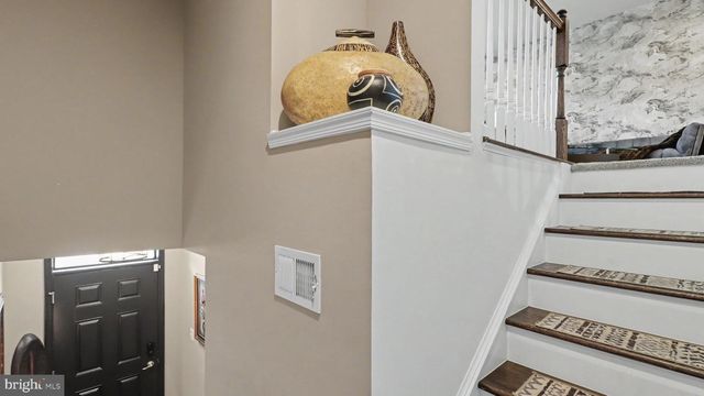 10010 DORSEY LN, Lanham, MD 20706