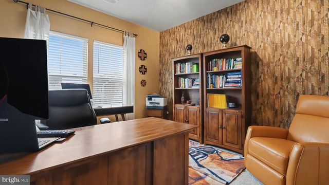 10010 DORSEY LN, Lanham, MD 20706
